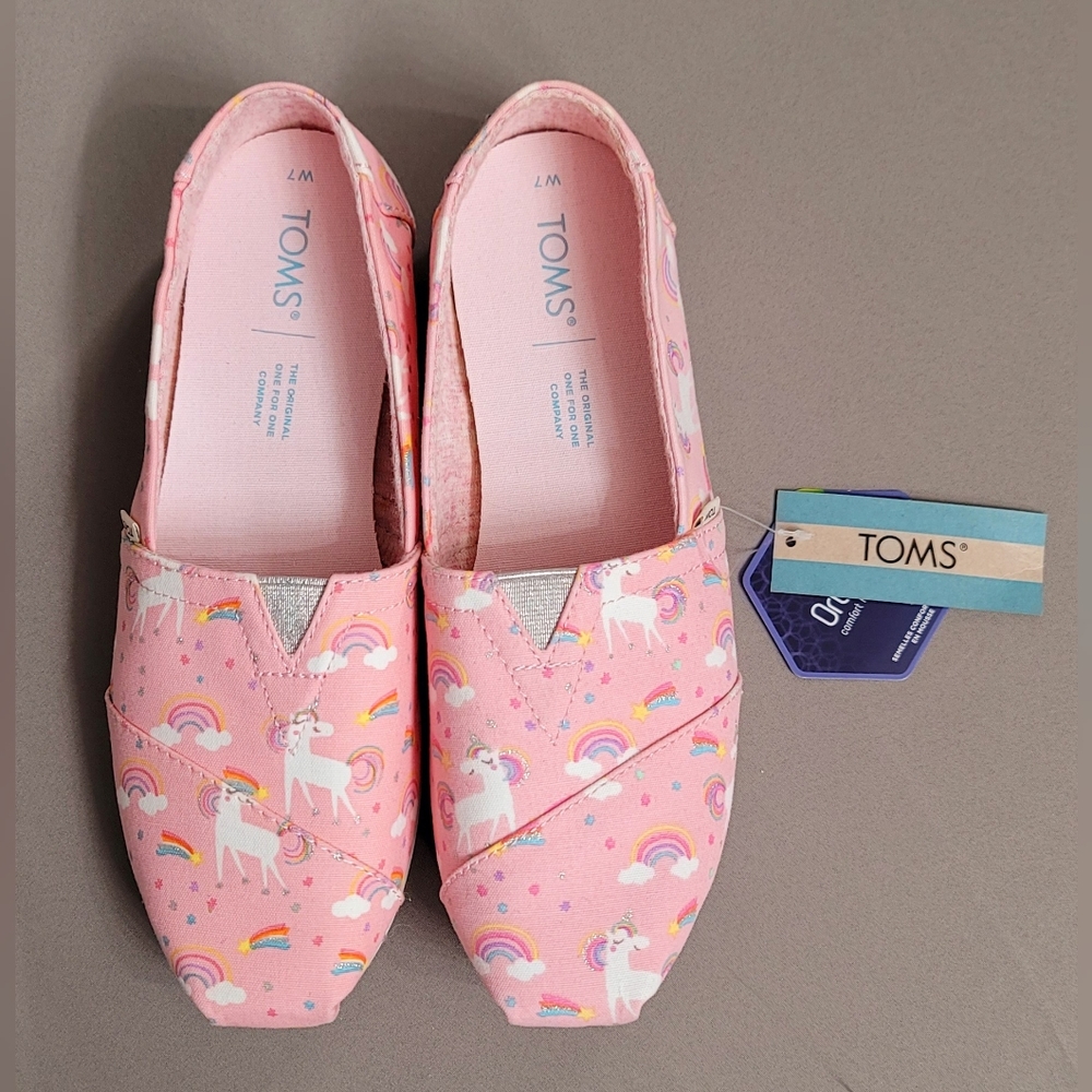 Womens Toms size 7